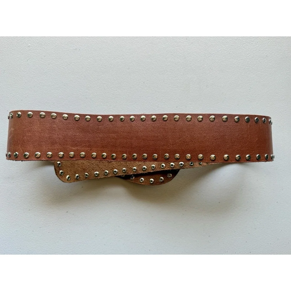 We The Free Sola Stud Belt Cognac Brown Leather Hip Belt S/M NWOT Boho Festival - Picture 2 of 11
